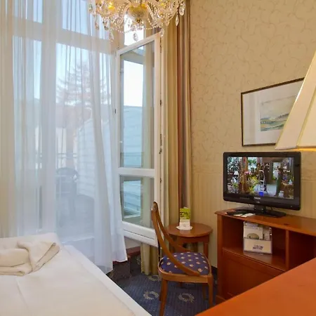 Seetelhotel Esplanade Mit Aurora Zwei Als Rueckzugsorte Mit Stil, Genuss Und Geschichte Heringsdorf (Usedom)