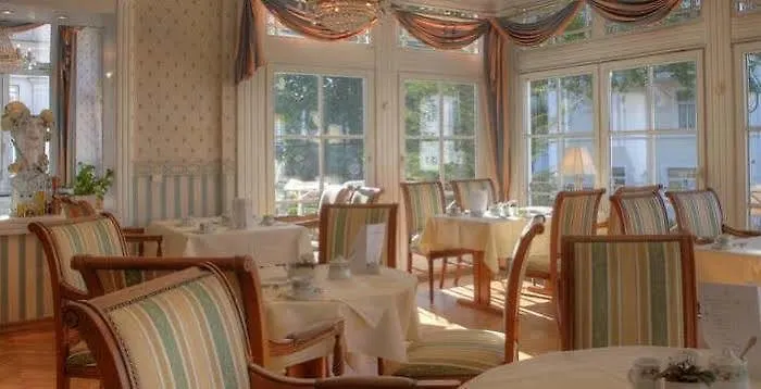 Hotel Seetelhotel Esplanade Mit Aurora 3*