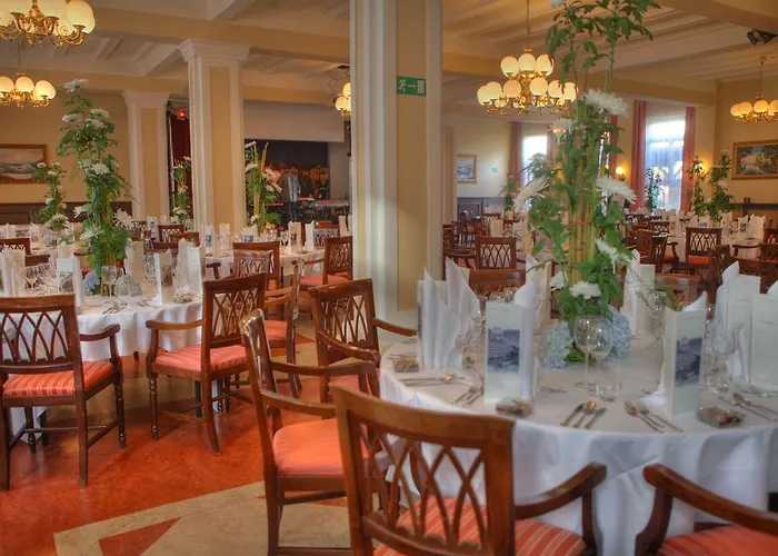 Seetelhotel Esplanade Mit Aurora Zwei Als Rueckzugsorte Mit Stil, Genuss Und Geschichte Отель 3*